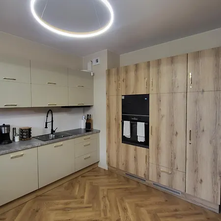 Apartament W Centrum Luksusowy, Full Opcja, Zameldowanie 24H, Duzy Parking, Balkon, Playstation 5, Ekspres, Netflix, Winda, Fv, Nowy Budynek Starogard Gdanski Exterior photo