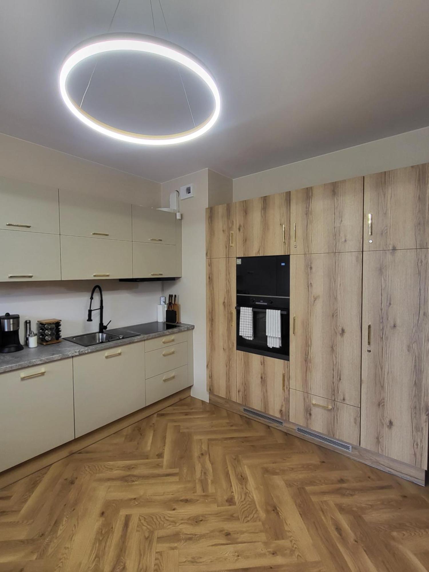 W Centrum Luksusowy, Full Opcja, Zameldowanie 24h, Duzy Parking, Balkon, Playstation 5, Ekspres, Netflix, Winda, Fv, Nowy Budynek Apartment